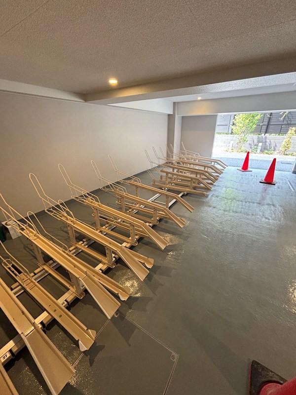 GENOVIA小村井0504号室 駐輪場