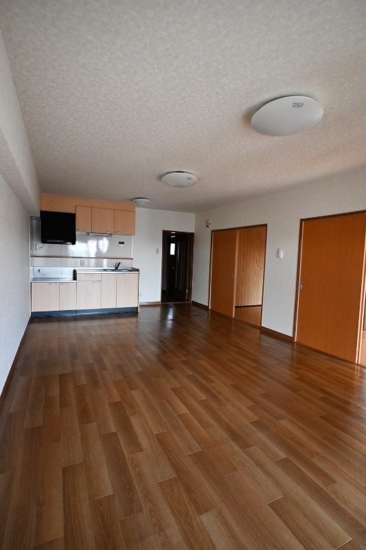 ニュー山手マンション リビング