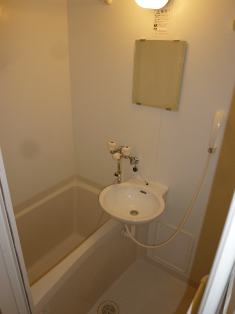 レオパレスアネックス210号室 バス・トイレ独立タイプ