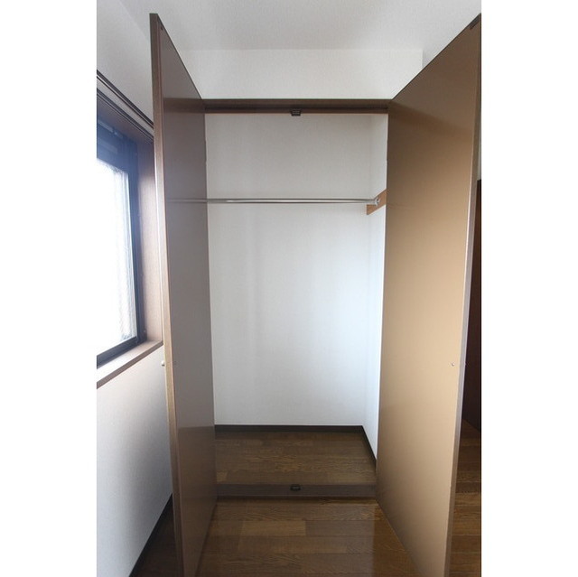 グレースガーデン403号室 内観