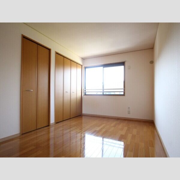 Green Forest聖蹟E102号室 2階洋室(7.5帖)