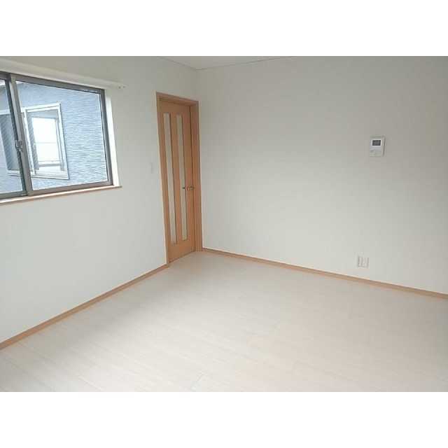 オリーブ上砂町303号室 内観