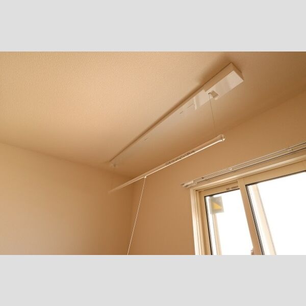 ソレイユ三原台　A202号室 室内物干