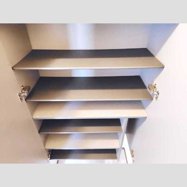 ジュヴァンセル　B 玄関
