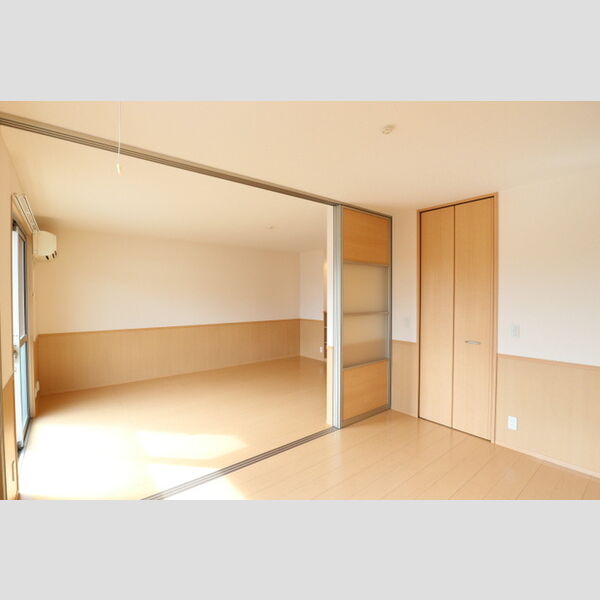 プランドール　A棟103号室 洋室からリビング