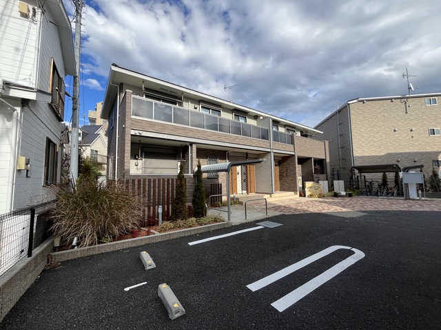 アクアガーデン 駐車場