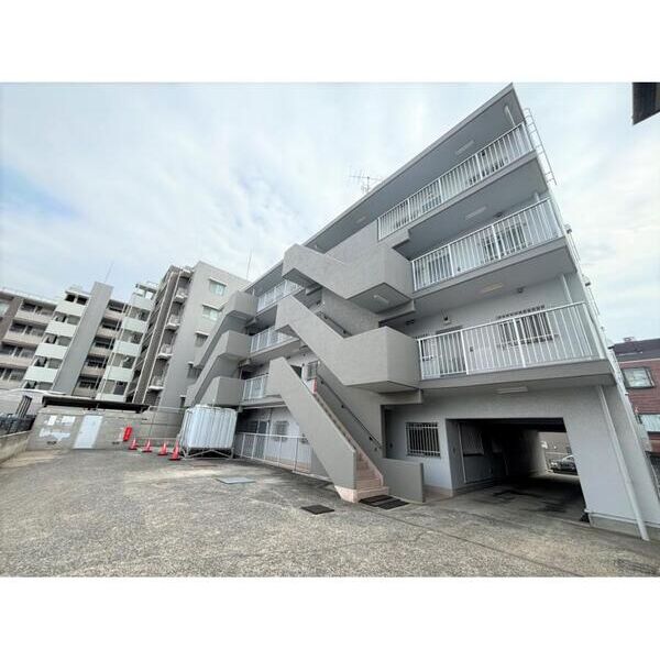 ハイム三栄 外観