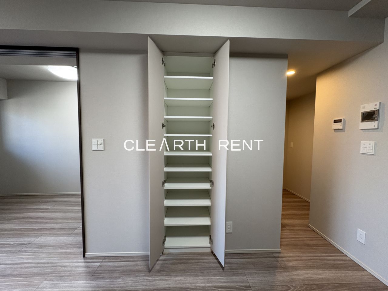 コンシェリア目黒本町 ＴＨＥ ＲＥＳＩＤＥＮＣＥ3階 収納スペース/いたるところに収納がありお部屋が片付きます