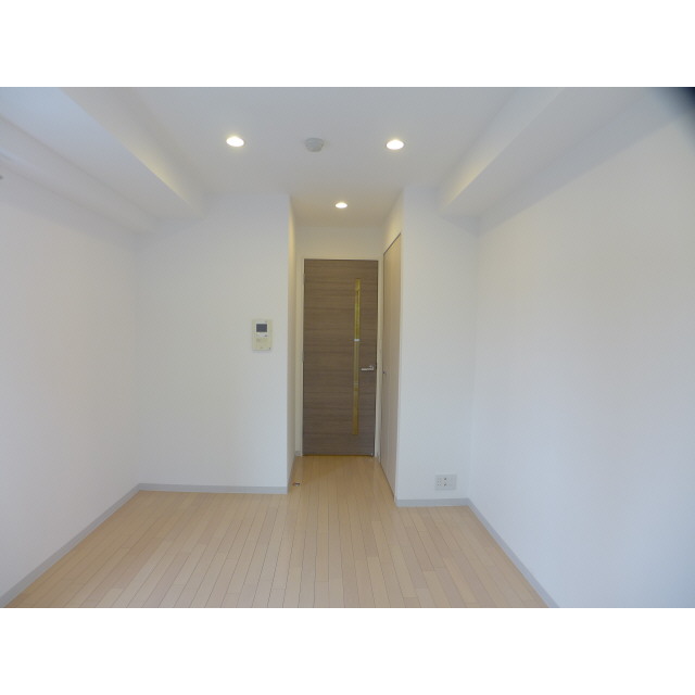 ドゥーエ新川崎0211号室 リビング