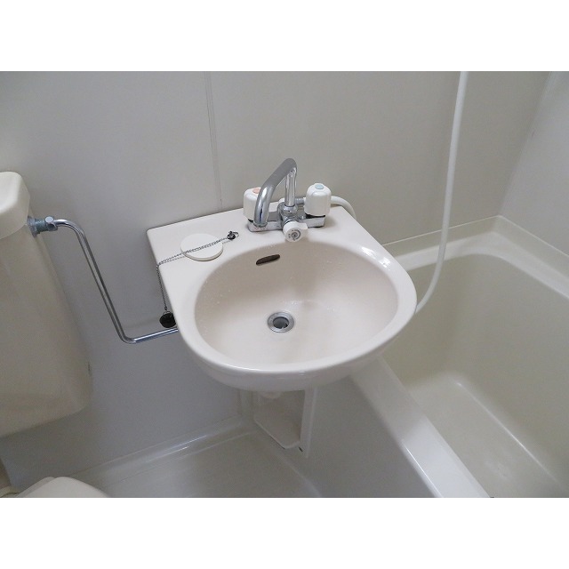 ＡＭＭＳ　ＯＫＡＭＵＲＡA201号室 内観