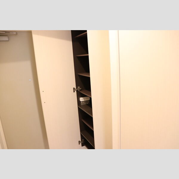 ソラシエスタ602号室 シューズボックス