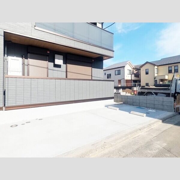 D-sereno緑町102号室 駐車場