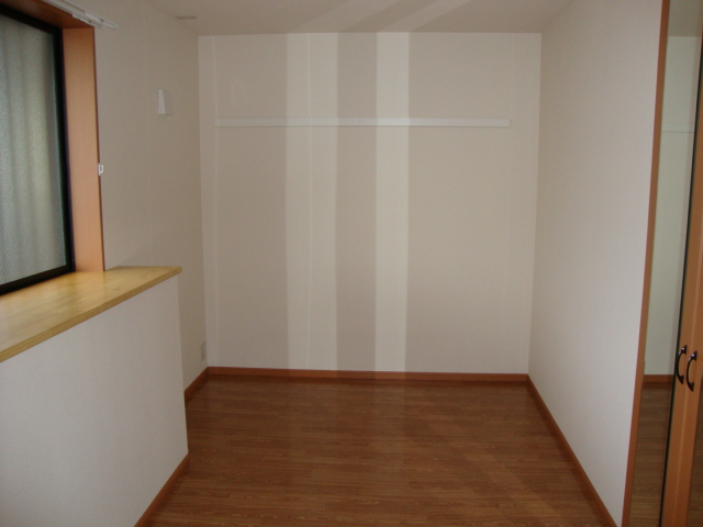 サンライズ 洋室