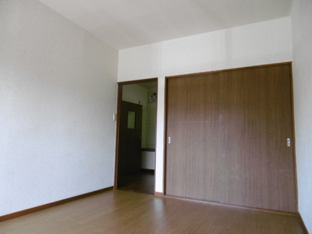 第３シルクロードハイツ0206号室 リビング