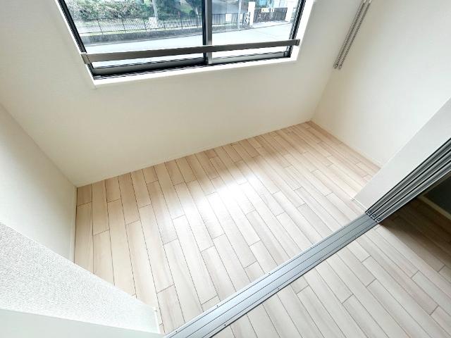 Ｓｍｉｌｅ　ｖｉｌｌａ（スマイル　ヴィラ）203号室 インナーテラス