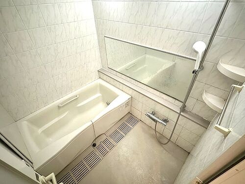 パークコリーナ上大岡アジュールコート 浴室　※2026年2月撮影