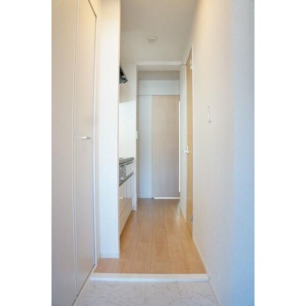 F・Pクレストモザール 玄関