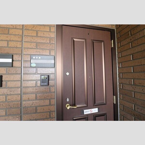 ハイムクレアール　B 玄関