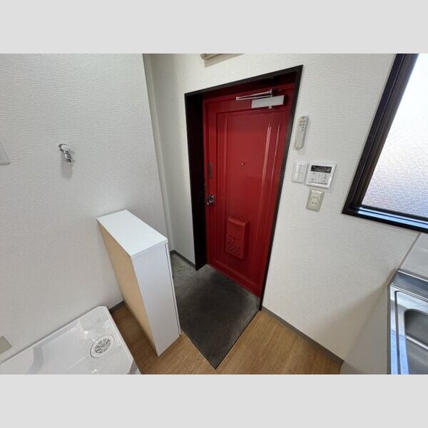 エクシード下山口 玄関