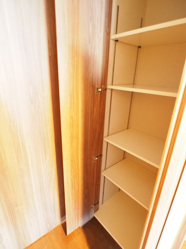 レジディア品川2階 収納