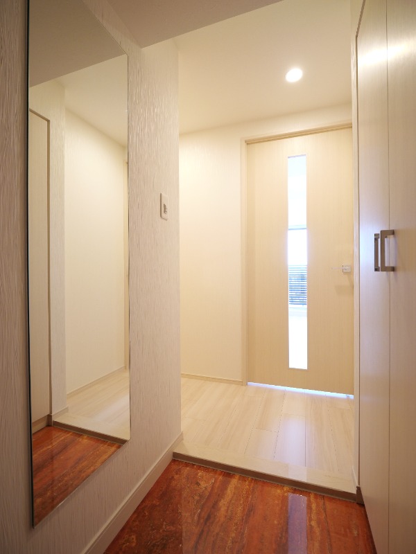 プレジオ西新井7階 玄関