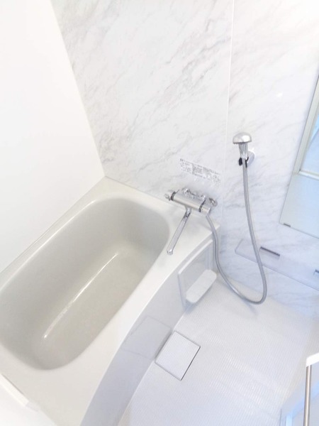 ラフィスタ横浜黄金町703号室 お風呂