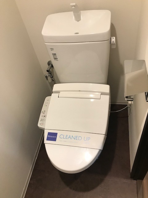 レジディア西小山1階 トイレ