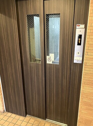 ライオンズマンション井土ヶ谷第７2階 エレベーター　※2026年06月の写真