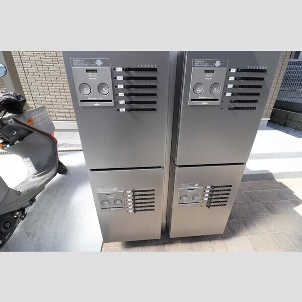 ノーブル浦和美園202号室 宅配BOX