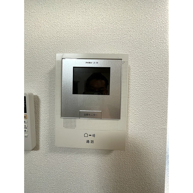 バーンハイツ平井101号室 安心のモニター付インターホン