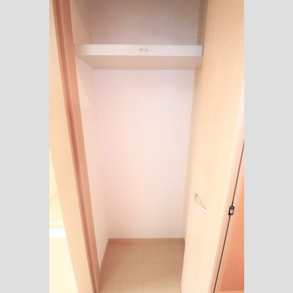 グランドゥール201号室 クローゼット