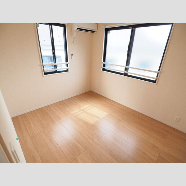 クレールガーデン301号室 北側洋室