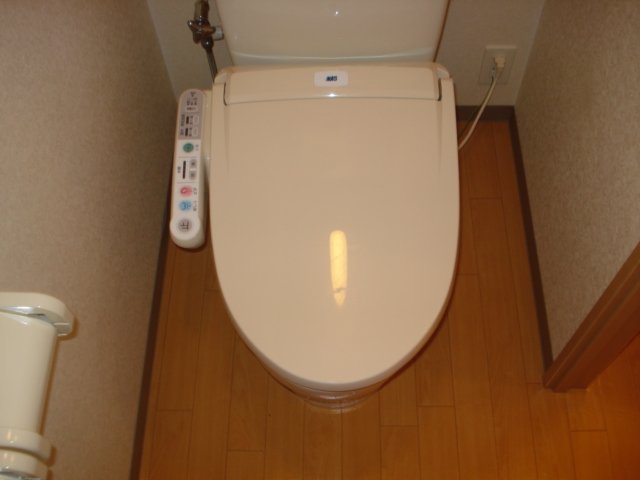 スモールウィン シャワー付トイレ