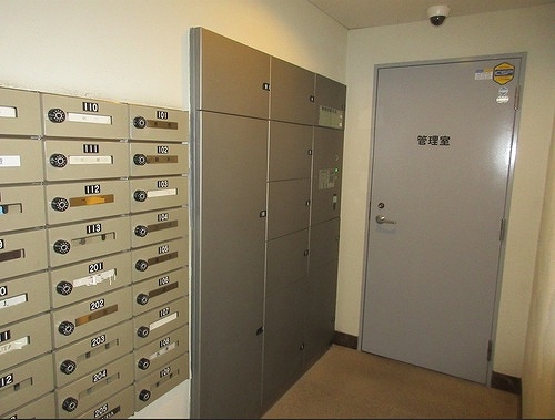 メルローズスクエア武蔵小金井3階 宅配ボックス＆集合郵便受　※2026年3月撮影の写真