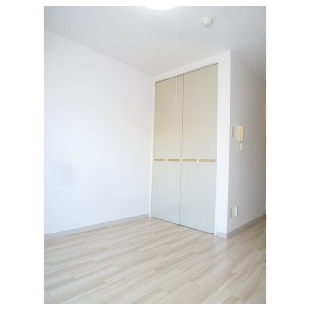 アクト鷺沼0215号室 リビング