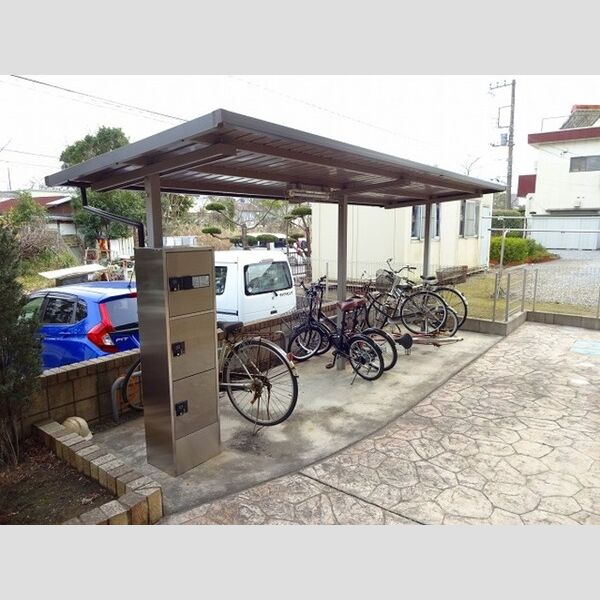 ボナールS 駐輪場