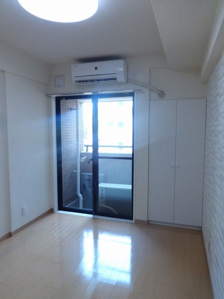 ライオンズマンシヨン三鷹台206号室 リビング