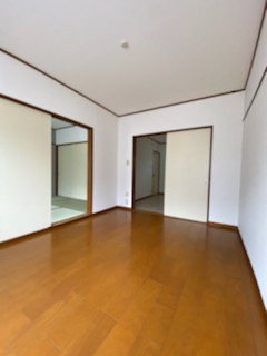 サニーＭＩＹＡＭＡ0102号室 ゆったり過ごせる居間です