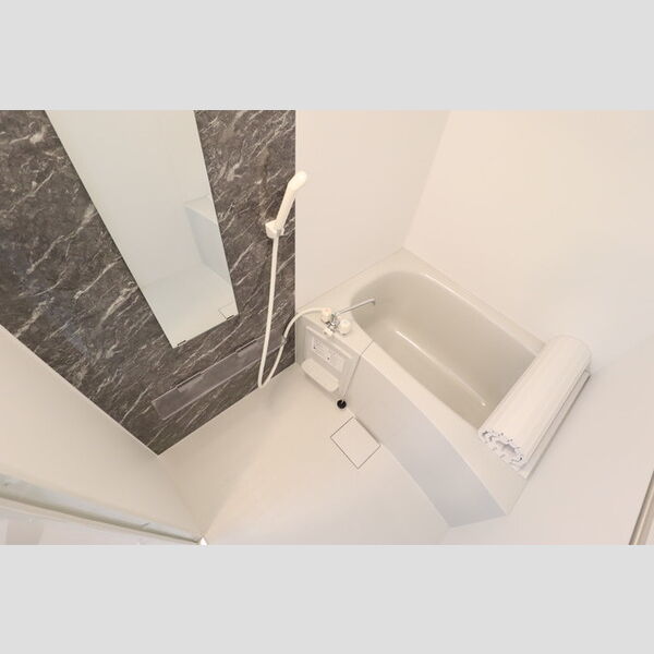 オークス207号室 バス