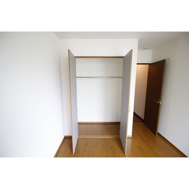 プレジール R 内観