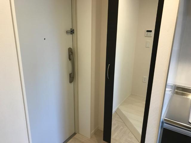 プリムローズ302号室 玄関