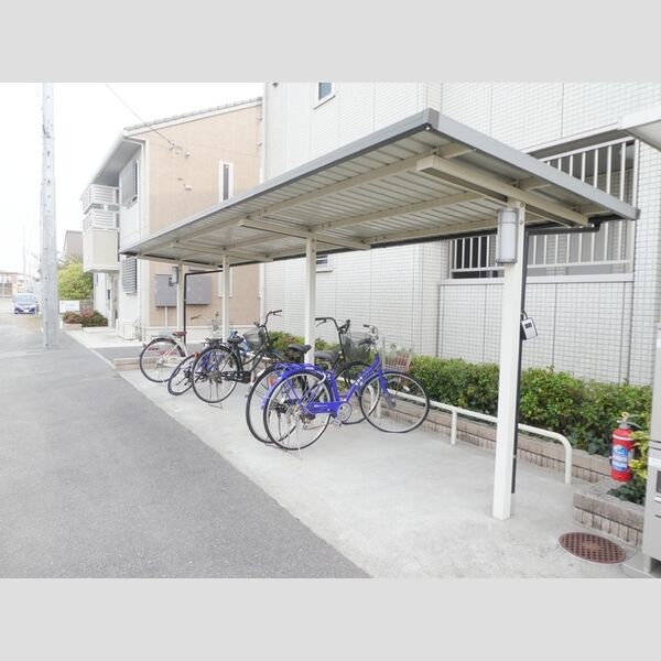 アドラーブル　Ⅱ101号室 駐輪場