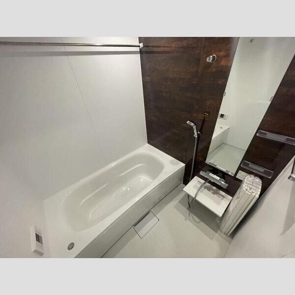 グラナーデ興野102号室 お風呂