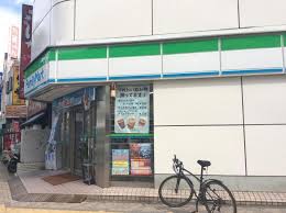 アウローラ本郷町 ファミリーマートJR八王子南口店まで1,800ｍ