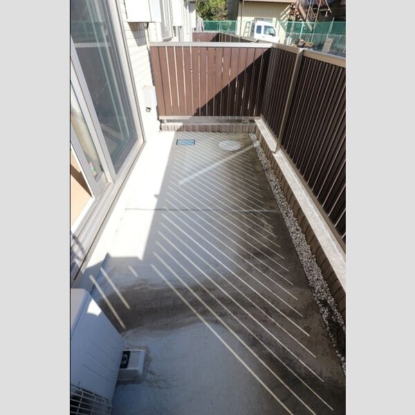 コンフォールコート103号室 専用テラス