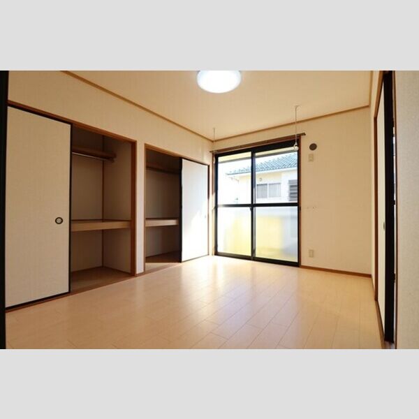 メゾン・ド・ラフィーネ　A202号室 南側洋室