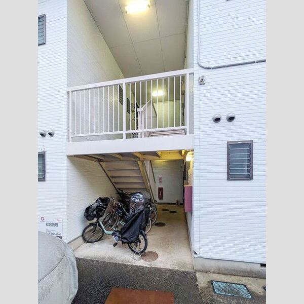 イーストグランドール　B 駐輪場