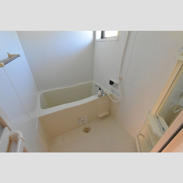 ファミール多摩平205号室 浴室