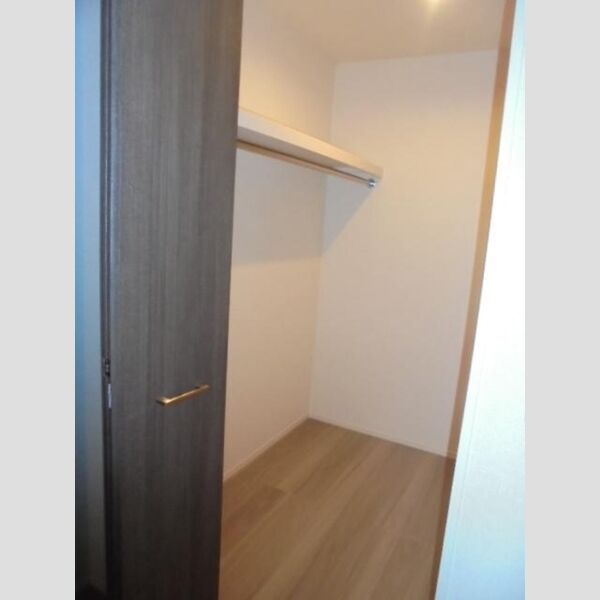 Laffinage105号室 クローゼット