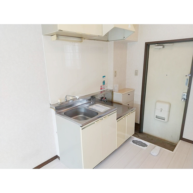 キャプテンズパレス101号室 キッチン